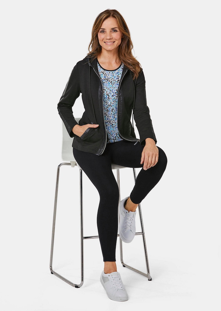 bequeme Freizeitjacke mit Kapuze