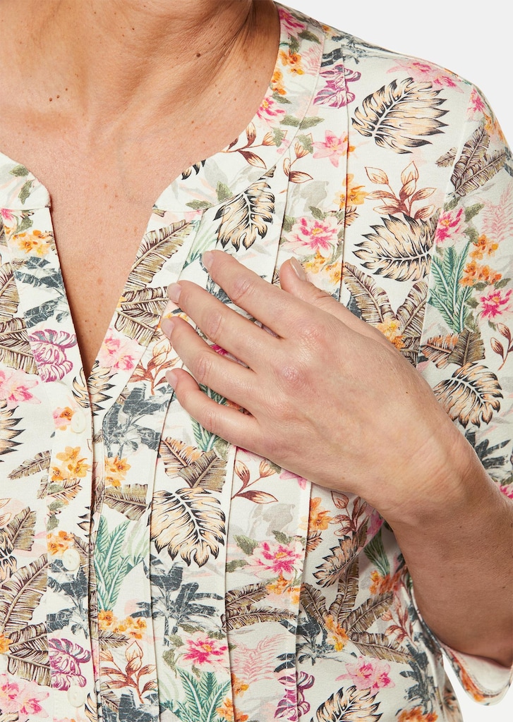 Figurschmeichelndes Drucktunika-Shirt