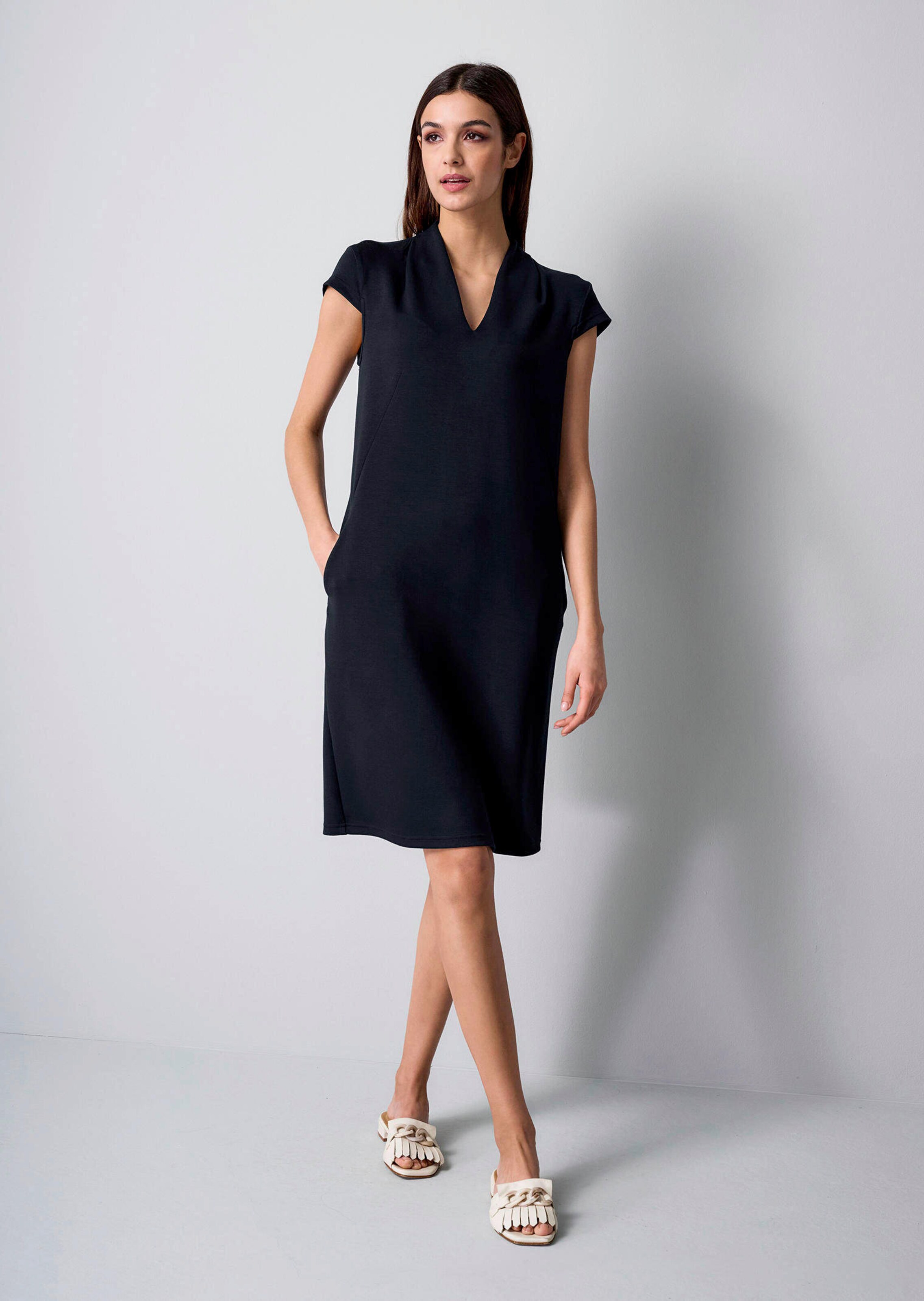 Jerseykleid mit Eingriffstaschen