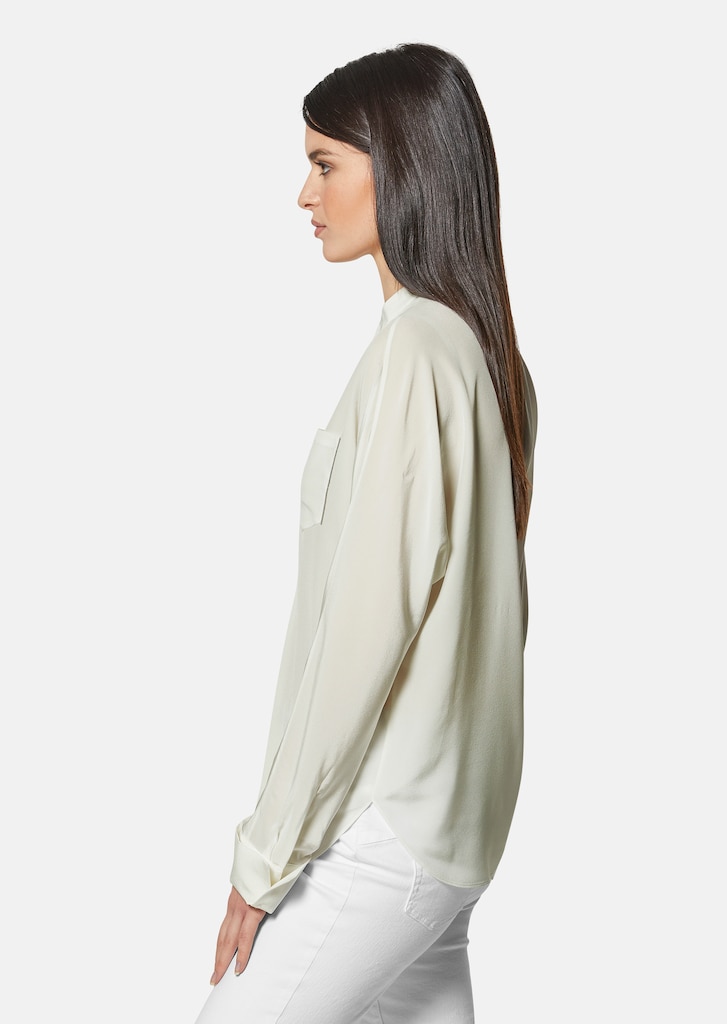 Silk shirt with small stand-up collar 3