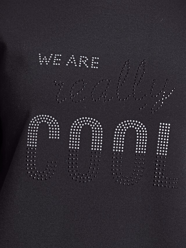 Shirt mit Steinchenzier im Vorderteil