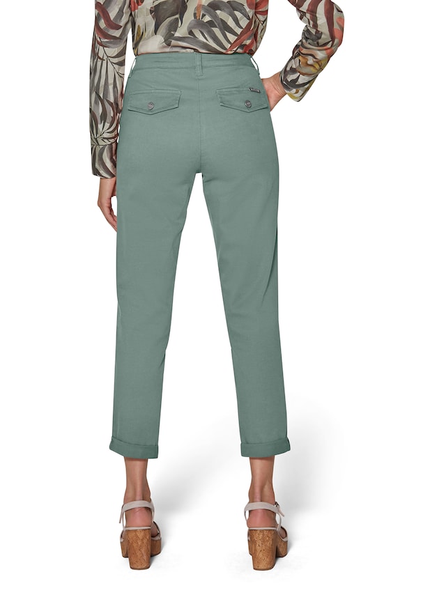 Cropped trousers in a casual chino style 2