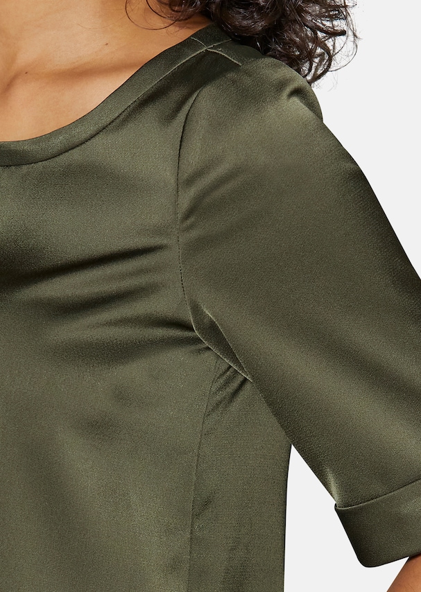 Slip-on satin blouse with half-length sleeves 4