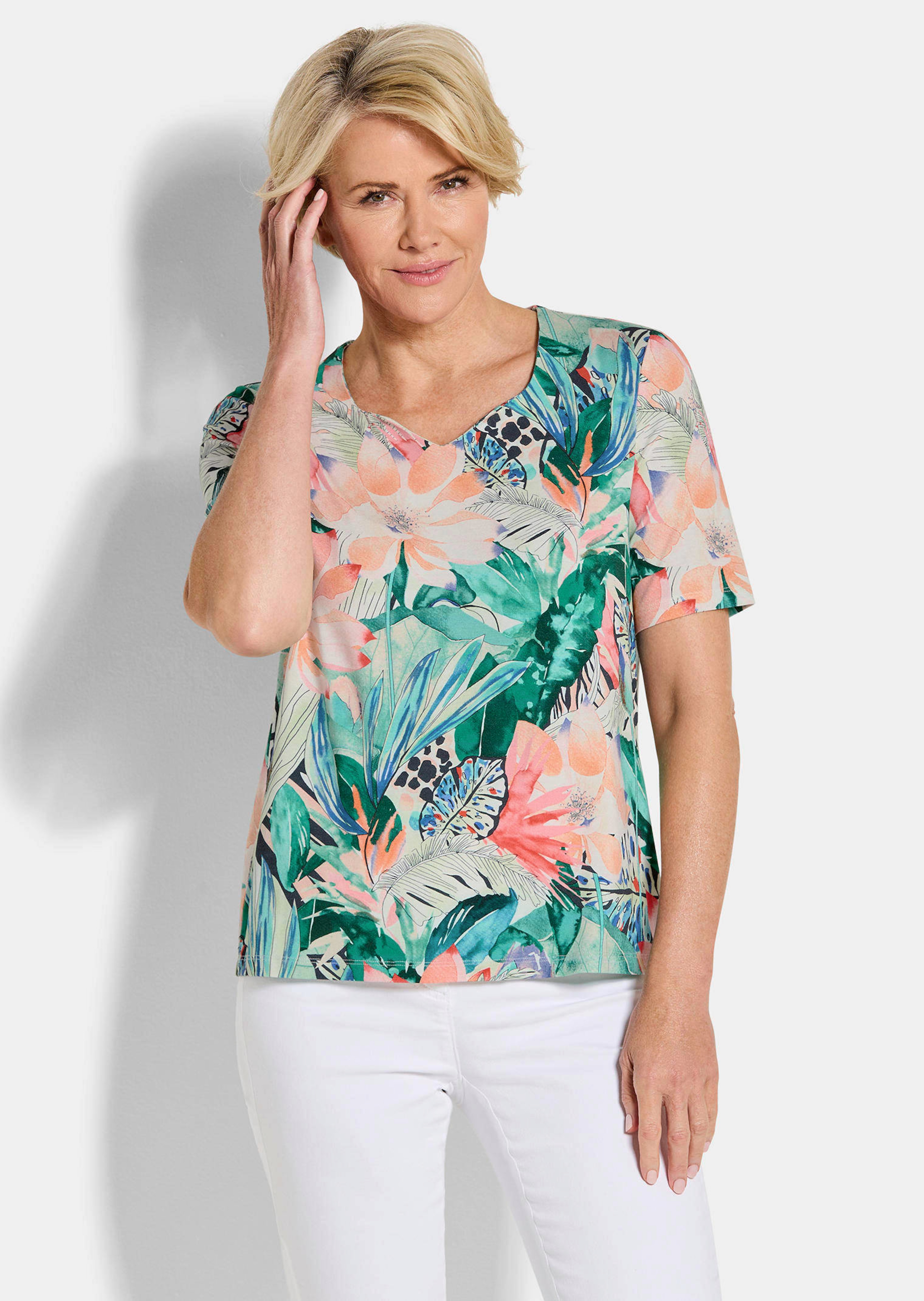 Feminines Shirt mit Herzausschnitt
