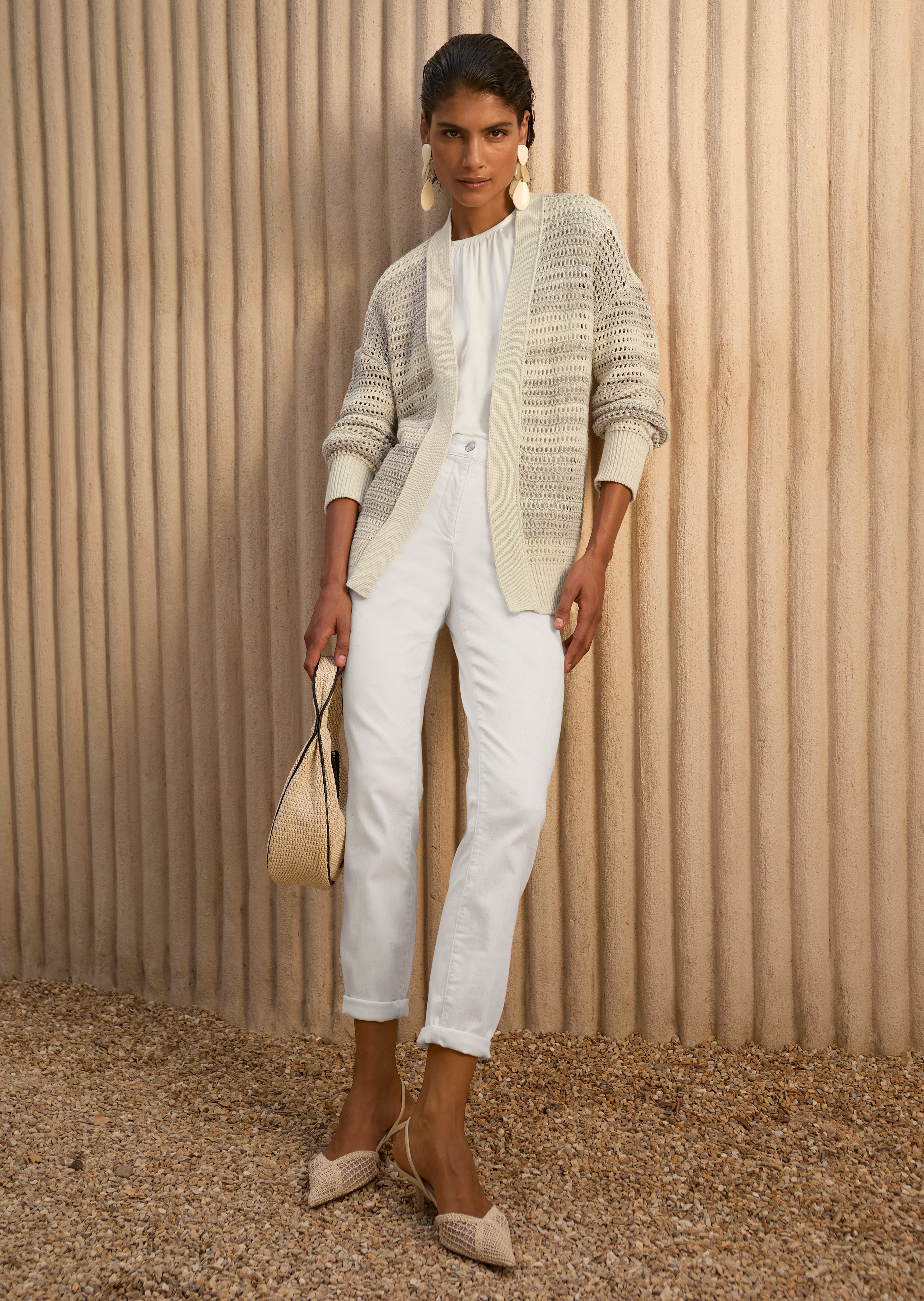 Ajour-Strickjacke in knopfloser Longform