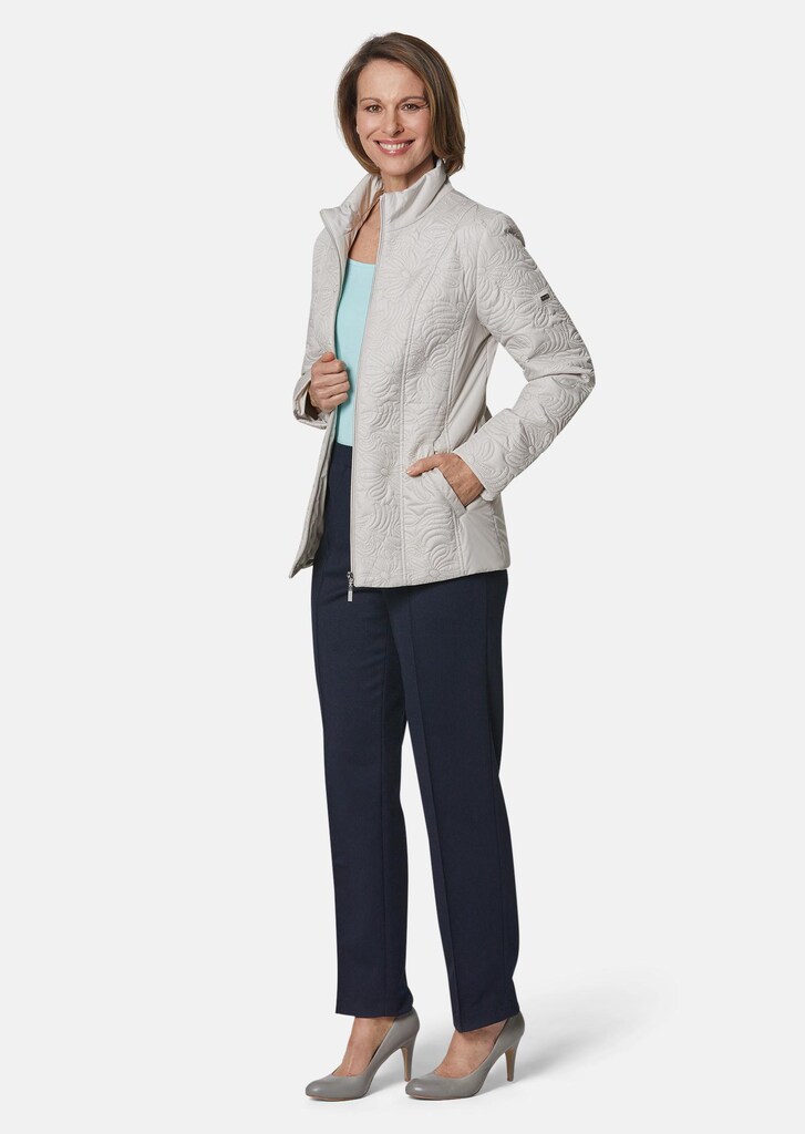 Jacke mit floraler Steppung