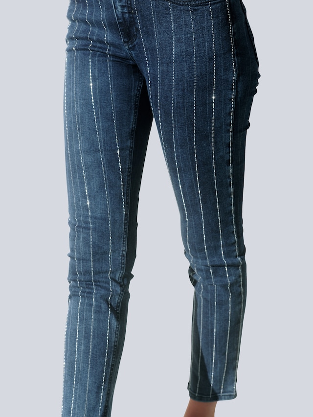 Jeans mit Ziersteinen 1
