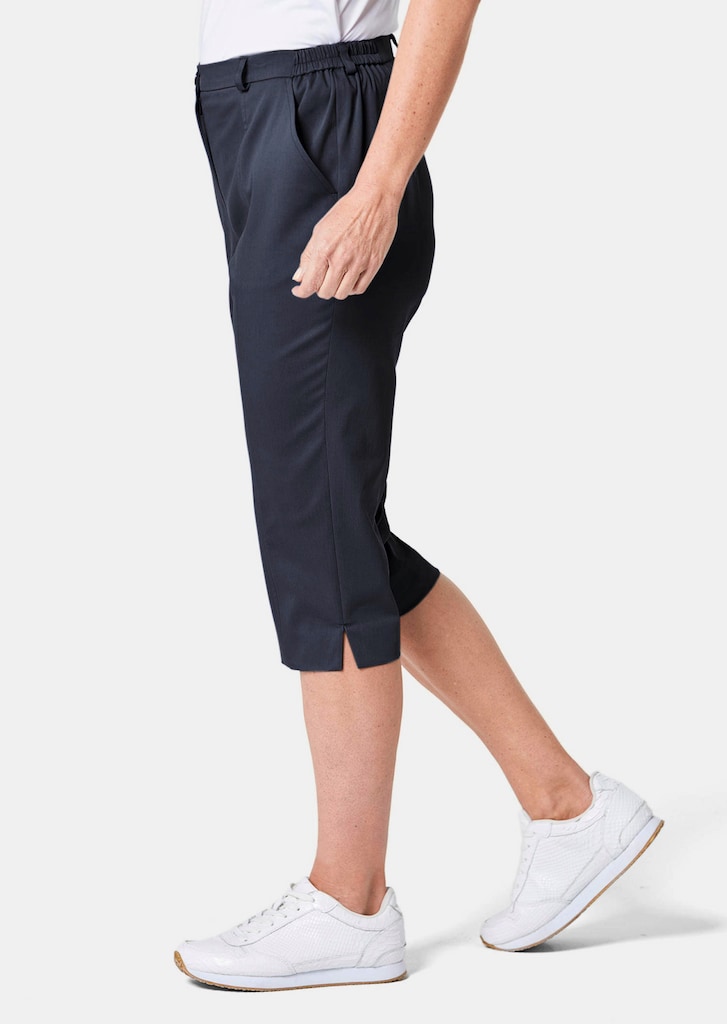 Sportive Capri-Hose aus trageangenehmen Satin 3