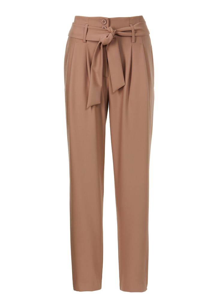 Highwaist trousers with pleats and tie belt