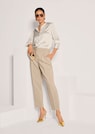 Rundhals-Bluse mit dekorativen Details thumbnail 4