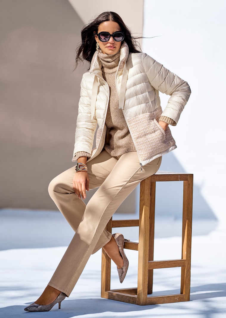 Steppjacke mit BouclƩ-Partien