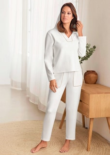 Sweatshirt mit Schmuckborte thumbnail 5