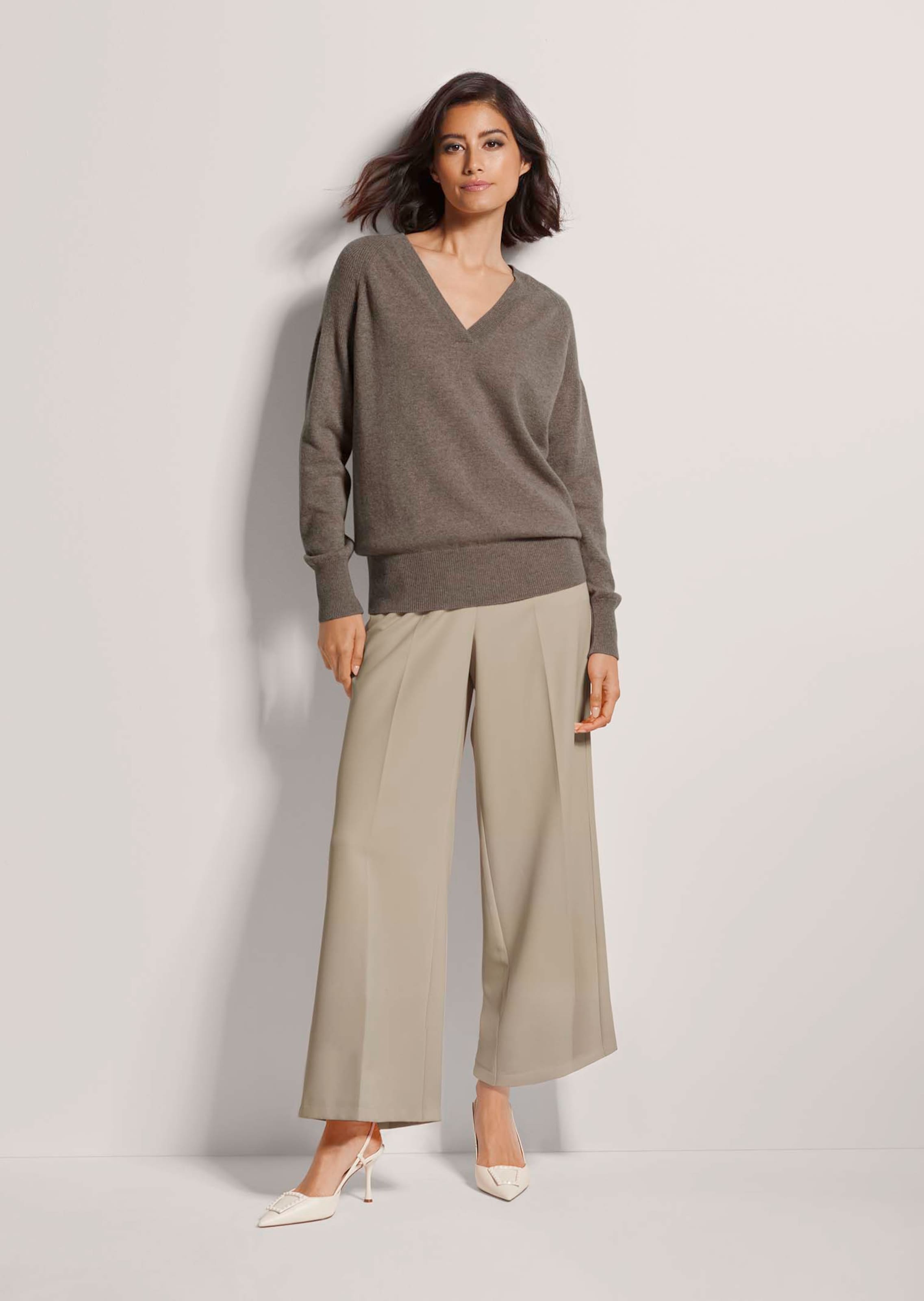 Kaschmirpullover mit V-Ausschnitt