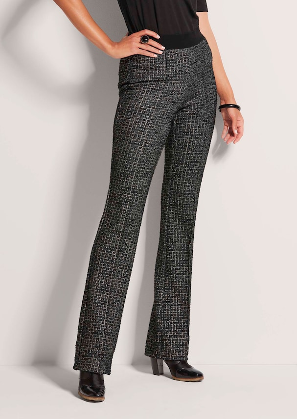 Ausgestellte Hose zum Schlüpfen