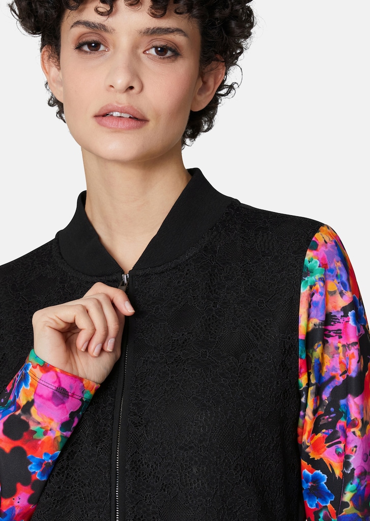 Jacket with trendy floral sleeves 4