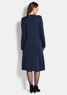 Robe en tricot à la coupe féminine en A thumbnail 3