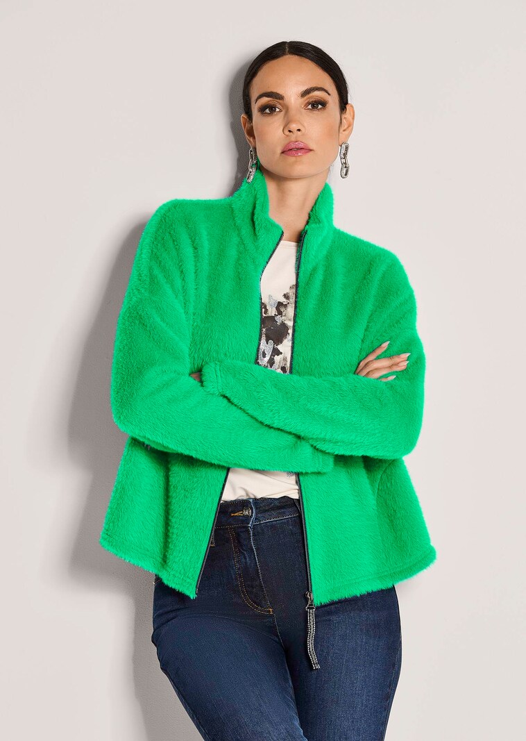 Modische Kurzjacke aus Webpelz