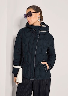 Edle Steppjacke mit dekorativen Details thumbnail 4