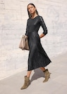 Jersey-Kleid in Leder-Optik mit Plisseerock thumbnail 1