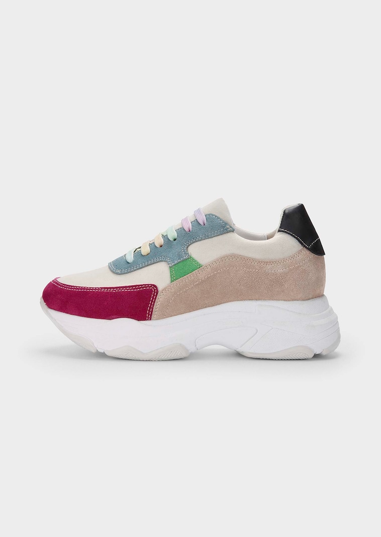 Sneaker