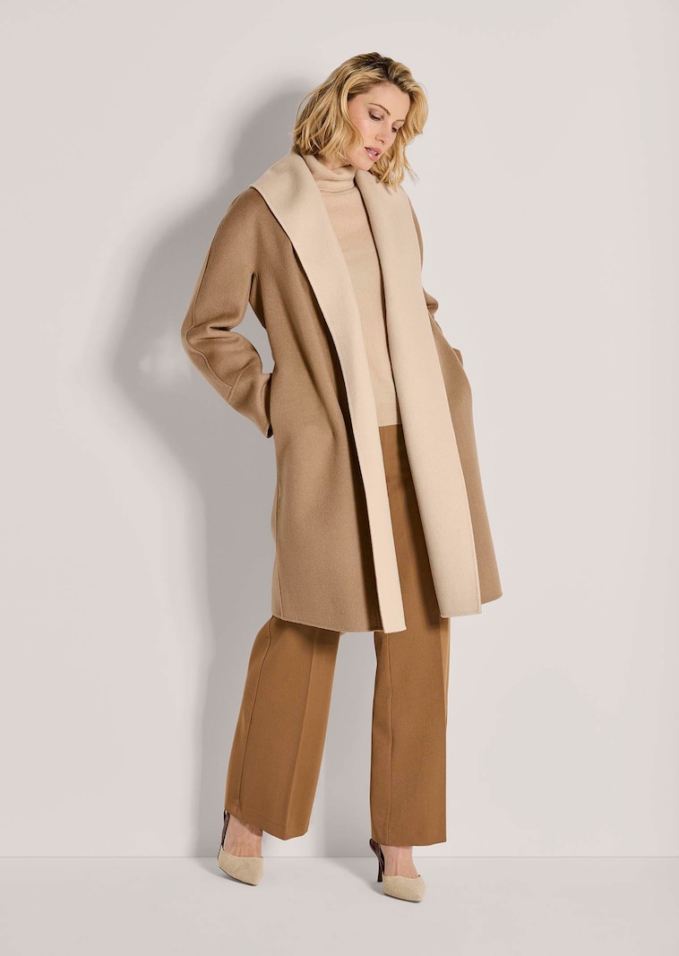 Doubleface-Mantel mit Bindegürtel