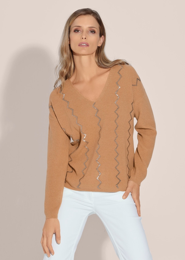 Oversize-Pullover mit aufwändiger Dekoration 5