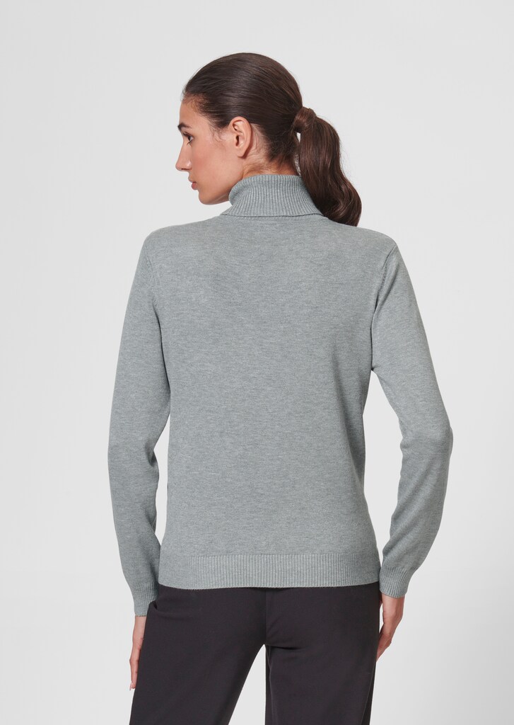 Fine knit jumper with viscose and elastane 2