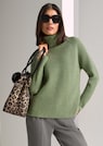 Schimmernder Pullover mit Polo-Kragen thumbnail 7