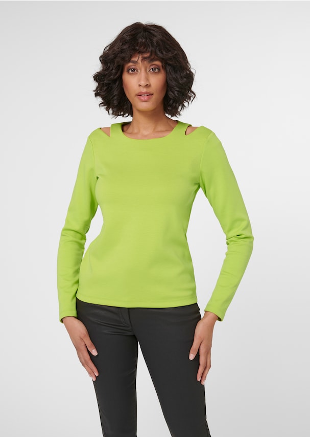 Comfortable sweatshirt with cut-outs