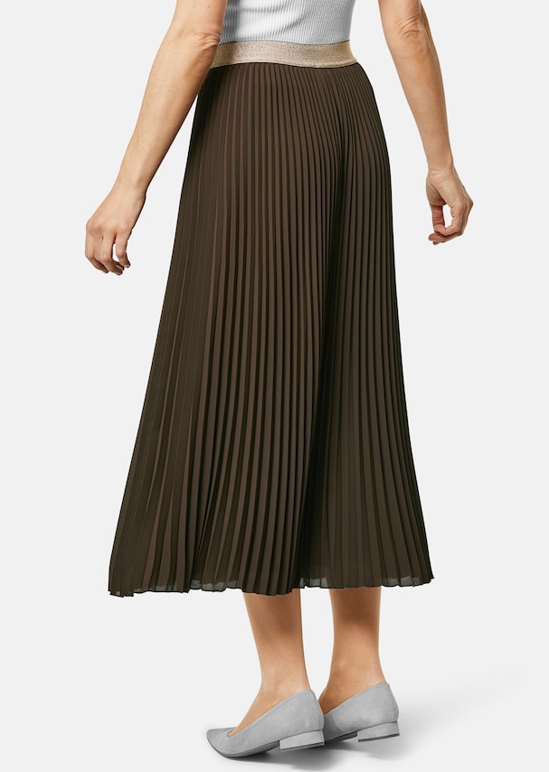 Pleated skirt 2