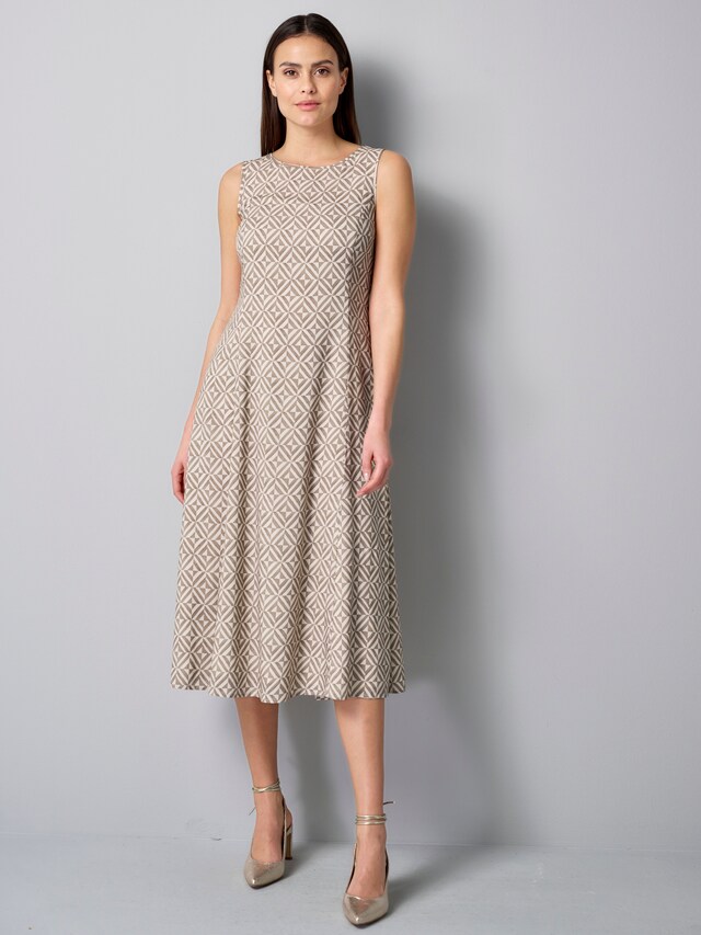 Kleid mit Cutout im Rücken