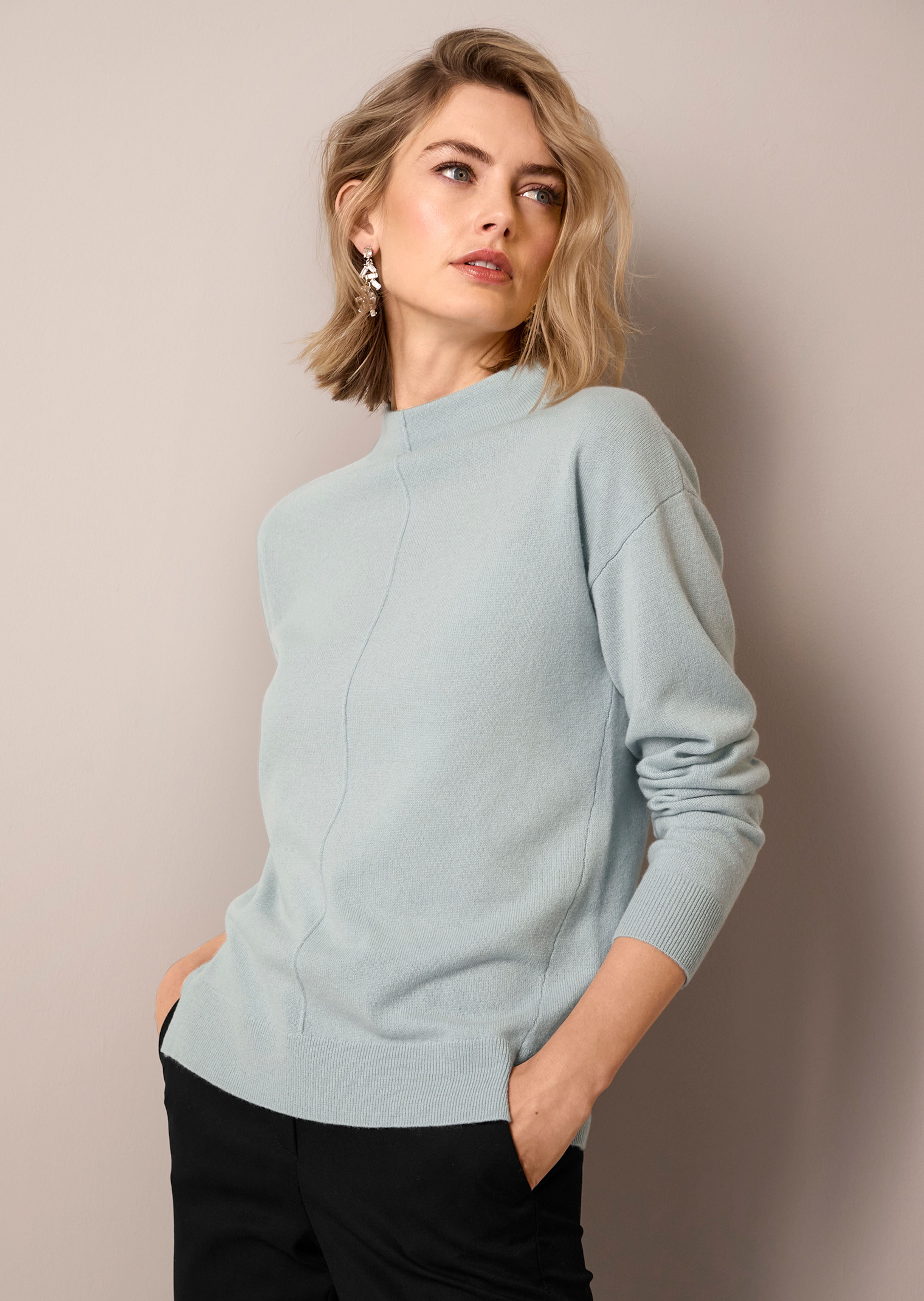 Stehkragen-Pullover aus nachhaltigem Kaschmir