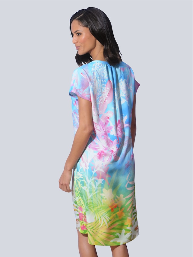 Kleid in sommerlichem Farbmix 1