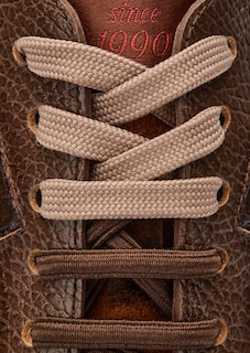 Sneaker thumbnail 3