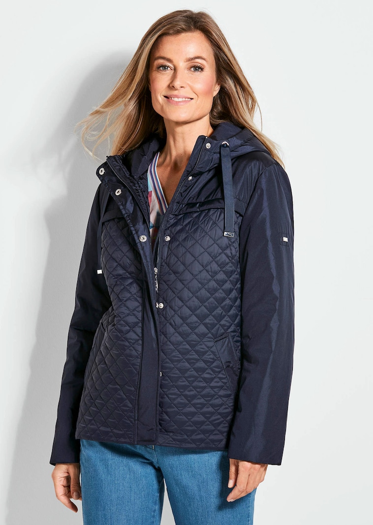 Steppjacke mit Kapuze