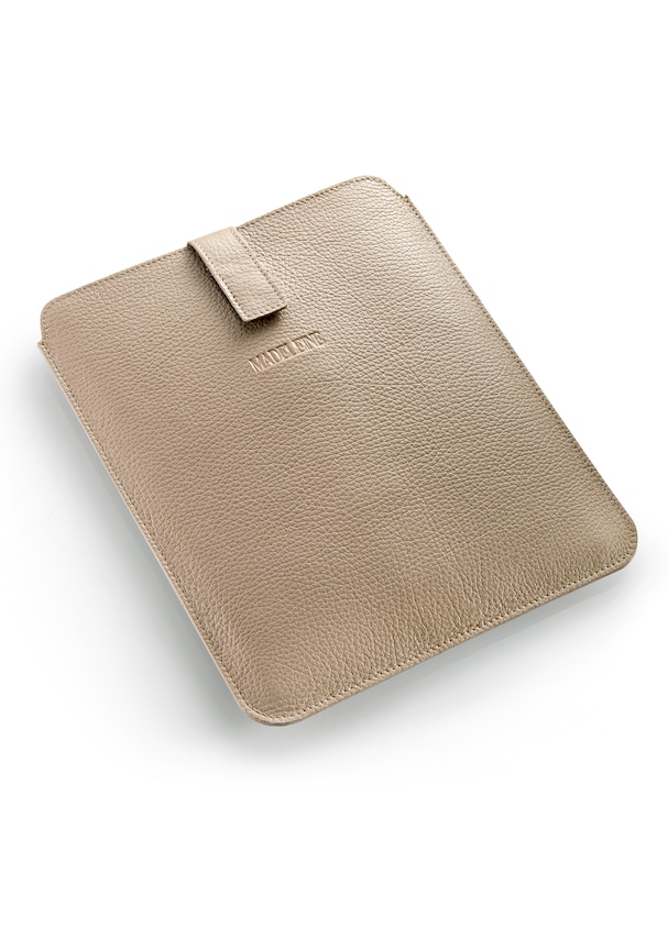 Leather tablet sleeve 1