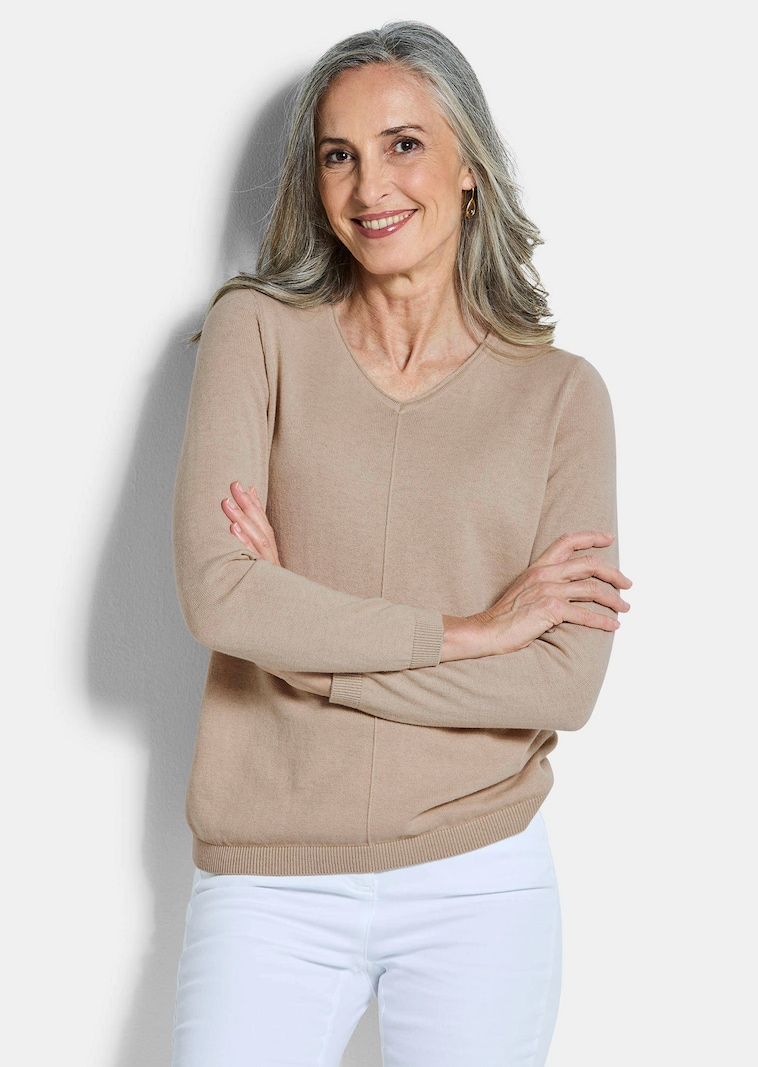 Pullover mit V-Ausschnitt aus COTTAMIRA