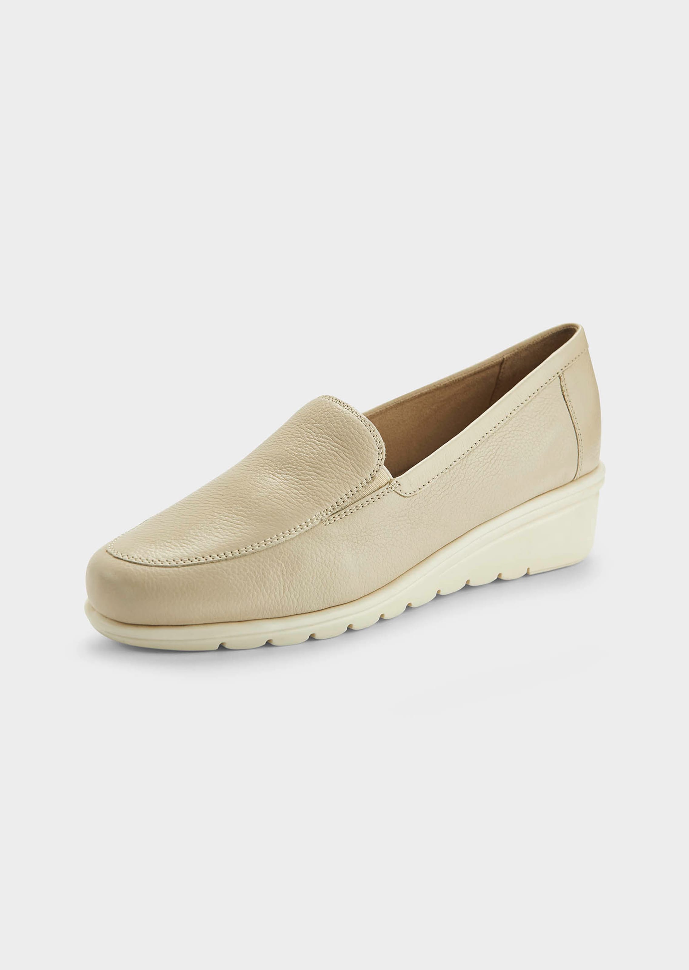 Slipper aus weichem Leder