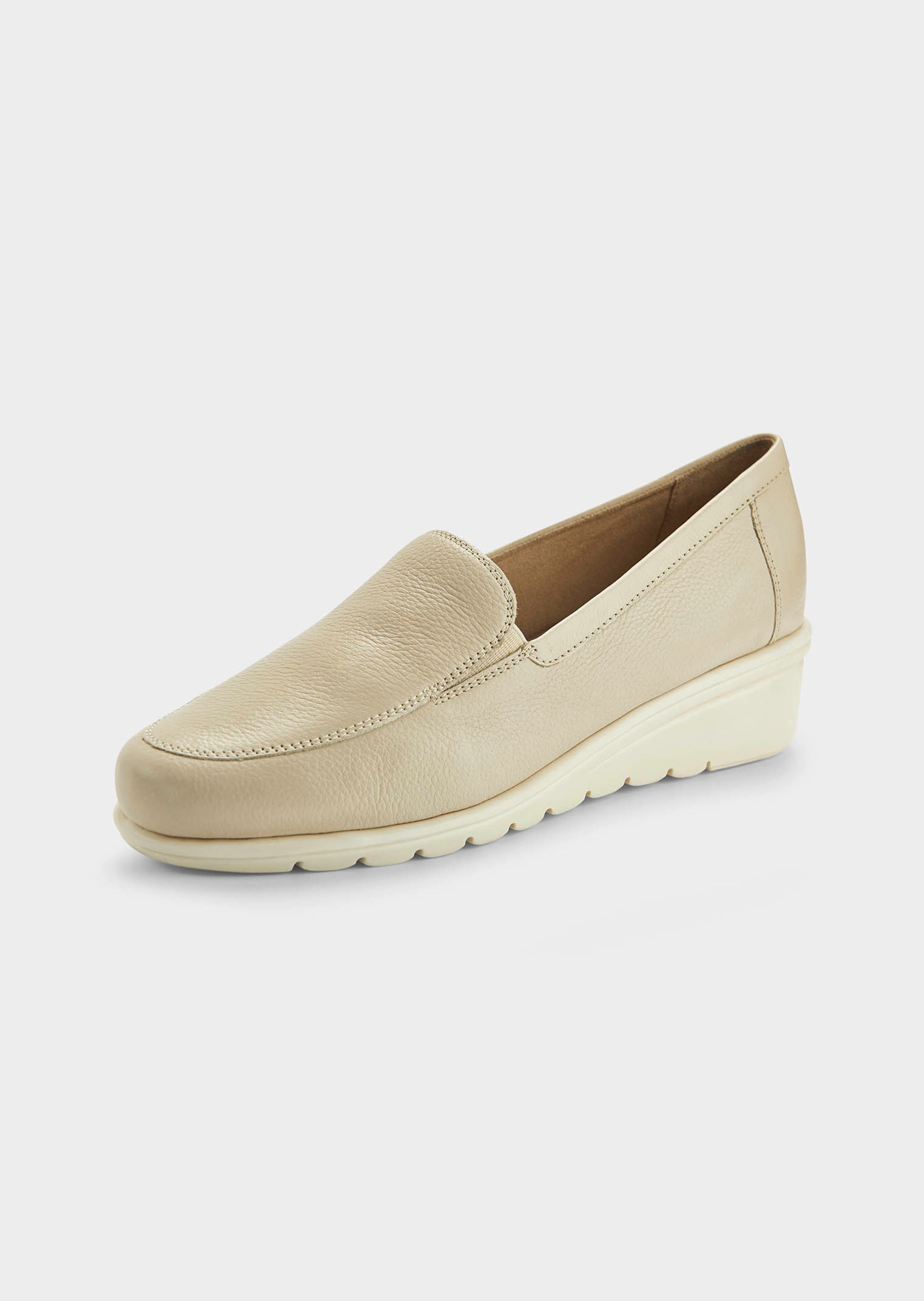 Slipper aus weichem Leder