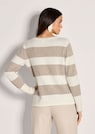 Jumper thumbnail 3