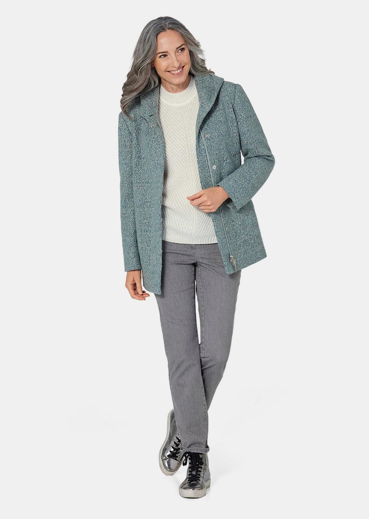 Unentbehrliche Bouclé-Jacke mit feinen Details 1
