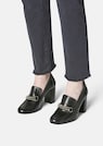 Leder-Pumps mit Blockabsatz und Zierkette thumbnail 1