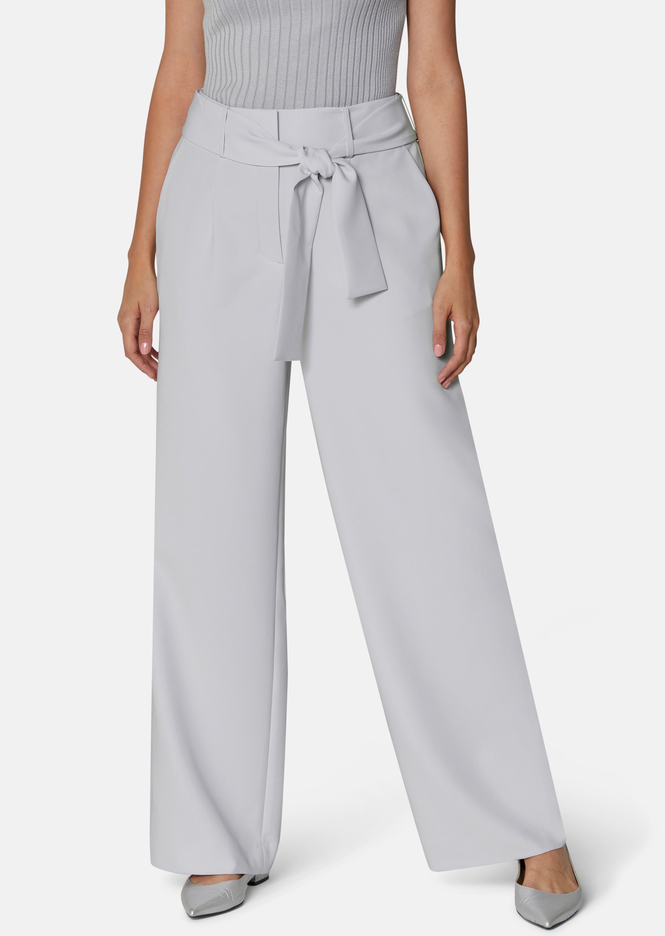 Weite Hose im Marlene-Stil
