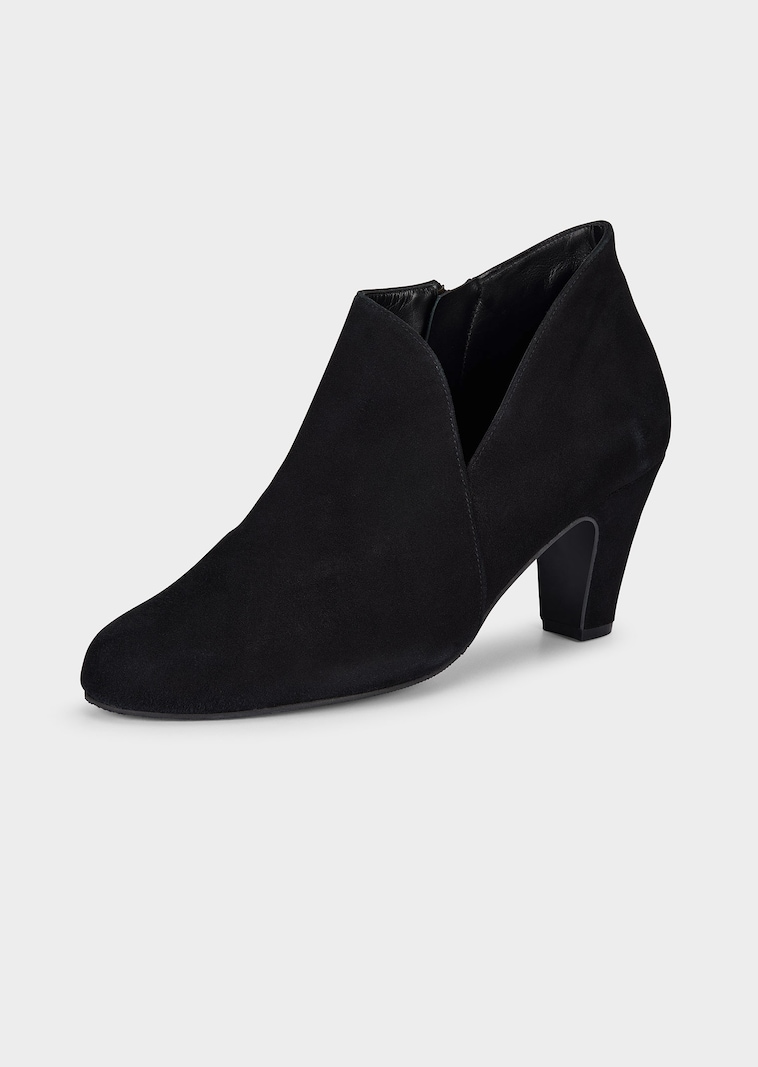 Feminine Stiefeletten mit Absatz