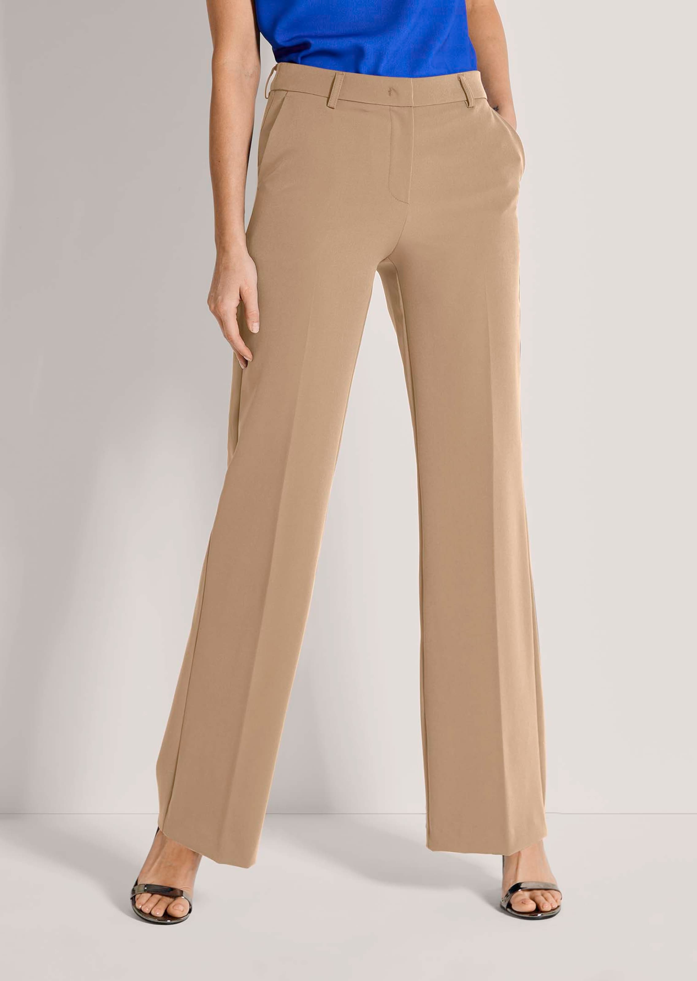 Ausgestellte Bügelfalten-Hose