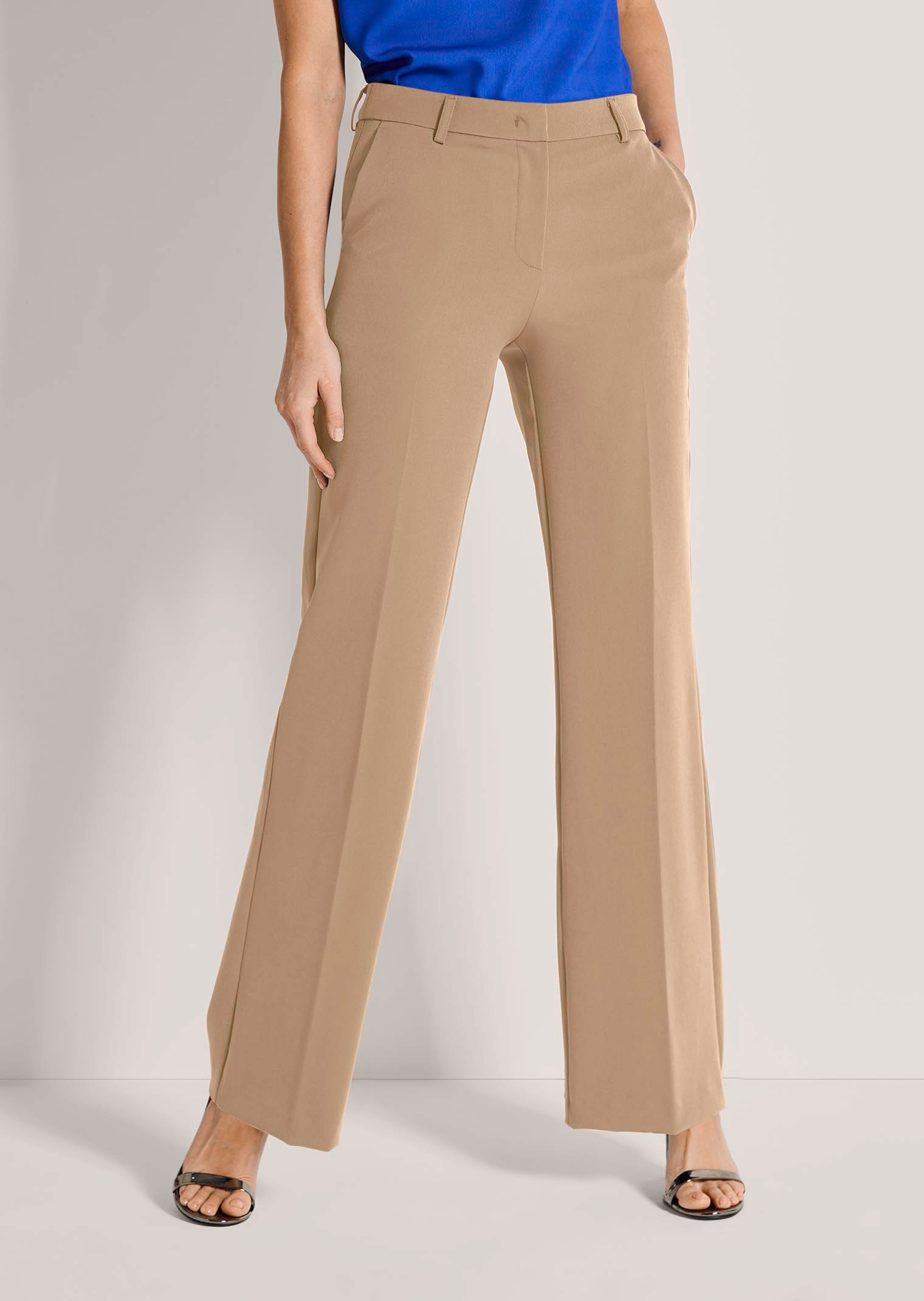 Ausgestellte Bügelfalten-Hose