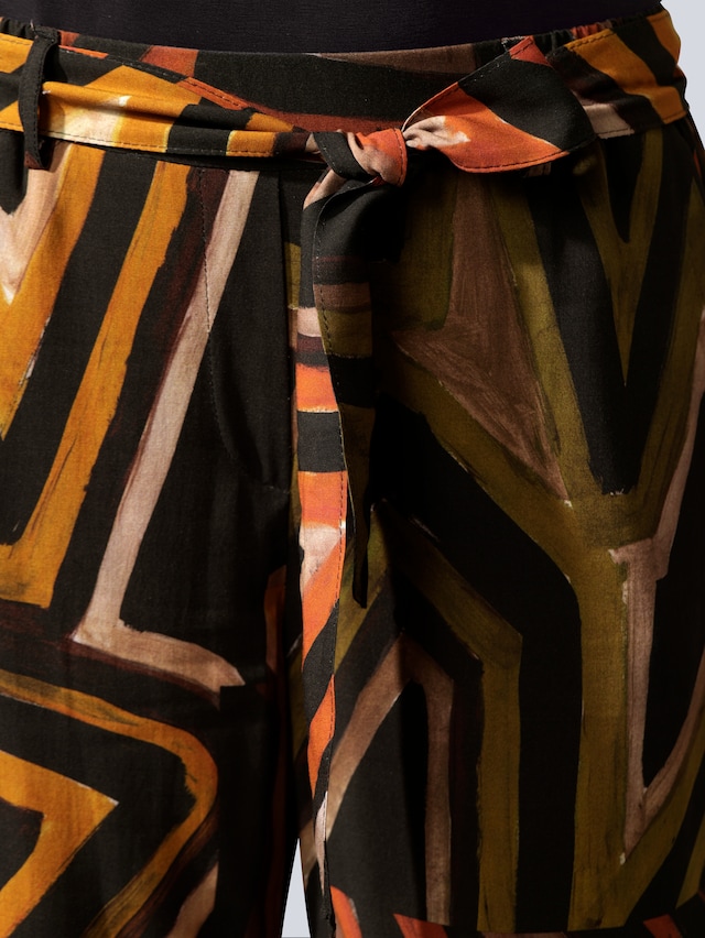 Culotte mit Unikat-Print und Bindegürtel 4