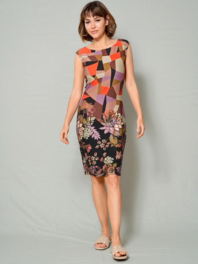 Strandkleid im modischen Druckdessin 5