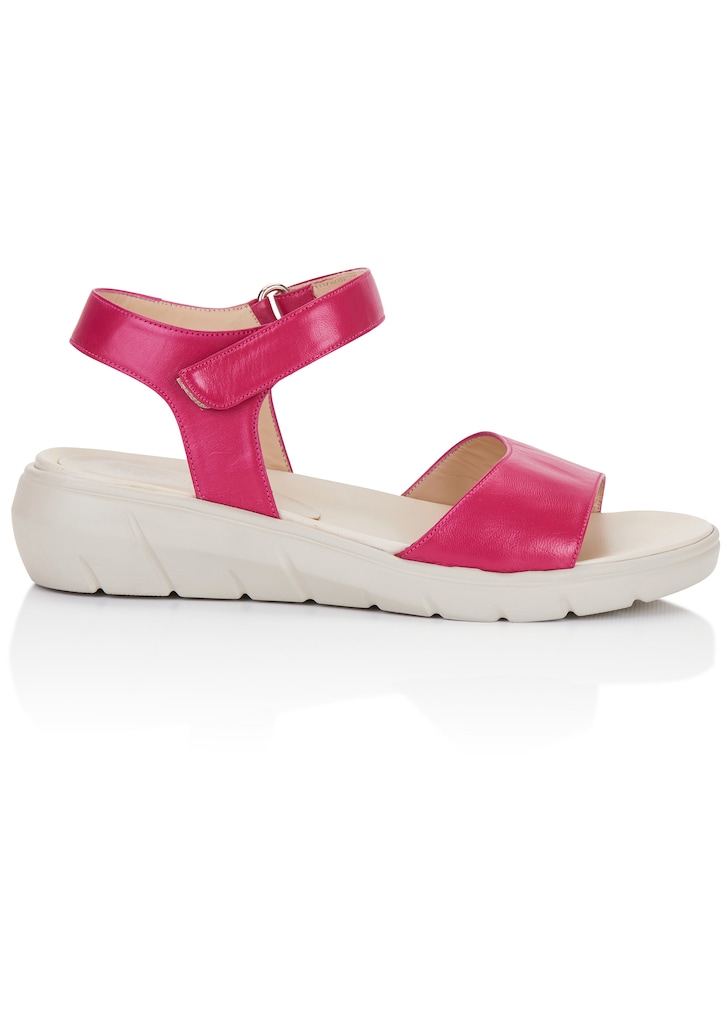Leather sandal with Velcro fastening 3