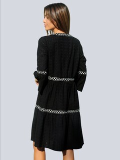 Kleid allover mit filigraner Lochstickerei thumbnail 5